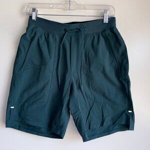 Lululemon License to Train Linerless Shorts Size Small